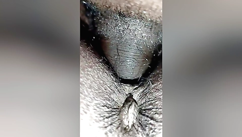 Tamil woman is getting a creampie as she gets fucked
