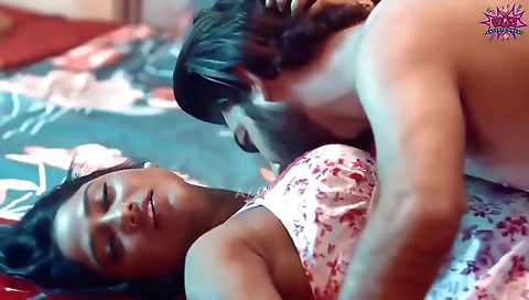 Indian brunette gets nailed on the bed and also penetrated