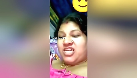 Amateur indian brunette 18+ handjob and spank porn clip