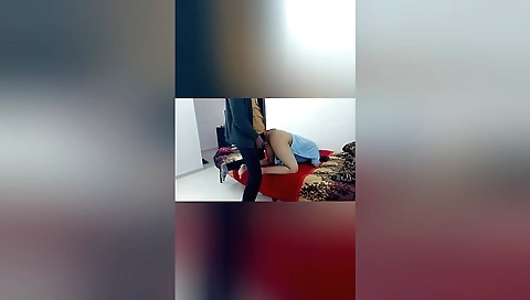 Amateur milf 3d video shows her body in a 3d scene