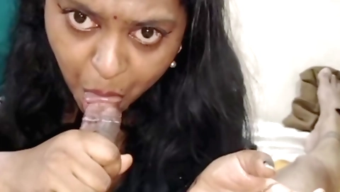 Indian babe is getting facial in the hd porn scene