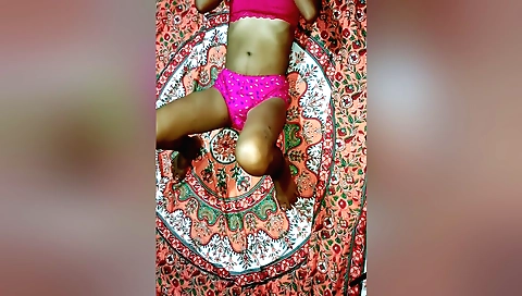 Indian wife having sex with her boyfriend on the floor