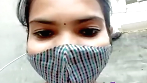Indian beauty gets fucked by her boyfriend and enjoys it