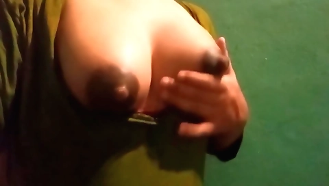 Sexy indian beauty showing her huge boobs on the webcam