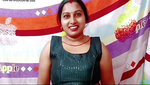 Indian brunette fucked in the bedroom by the stepson
