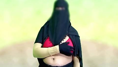 Sexy slutty indian hottie takes off clothes for solo sex