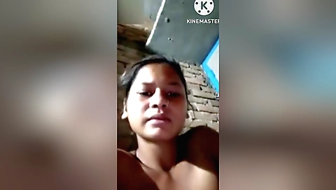Sexy brunette fingering her nice ass in amateur video