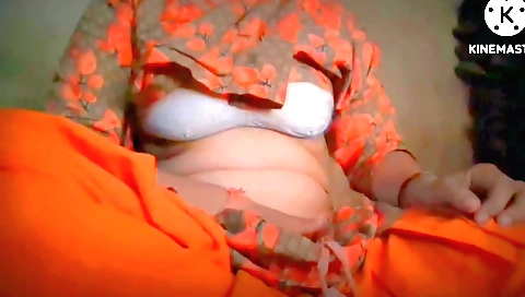 Solo female 18+ girl fucked by herself in an amateur porn vid
