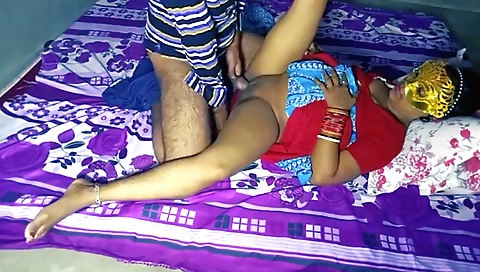 Indian babe with a sexy pussy gets fucked on a webcam