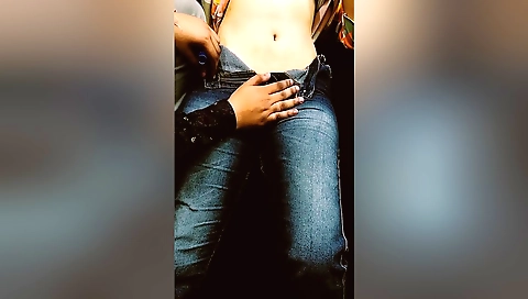 Indian teen schoolgirl shows her body to the camera
