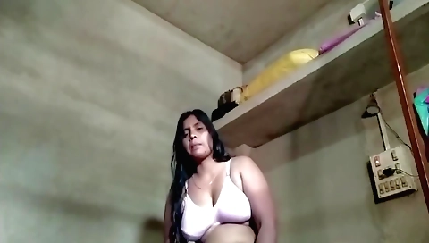 Indian amateur solo video with the girl in the jungle