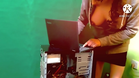 Busty computer repair girl milf downblouse solo video