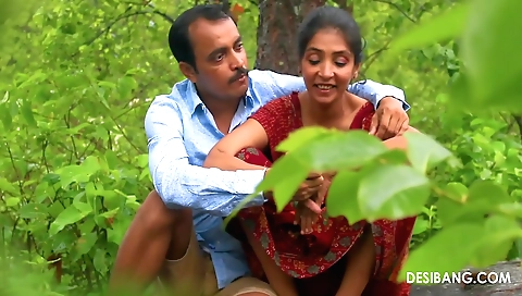 Indian 69 sex show with a hot brunette girl in rainforest