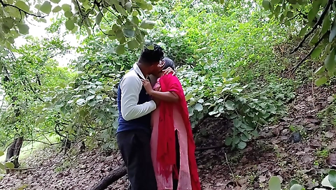 Indian girl rides the motorbike to fuck her friend