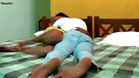 Indian babe with a sexy body asked classmate to fuck her