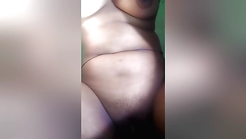 Indian hairy girl has a hot solo masturbation clip