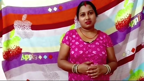 Indian girl with big ass takes a big cock in mouth