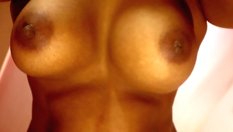 Indian girl with a nice body shows off her body in a solo video