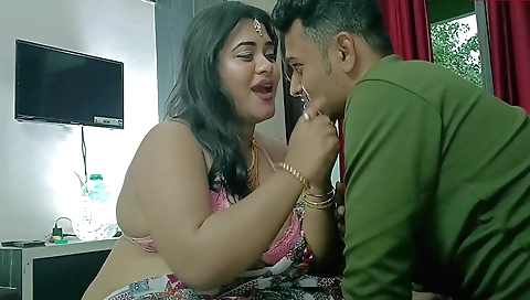 Indian hottie with a big ass and big boobs enjoys fucking