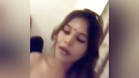 Indian hottie in a sexy lingerie sucking a big cock