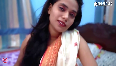 Bhabhi shilpa shows her hairy pussy in a pov video