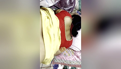 Indian bhabi with large boobs gets screwed by his stepbrother