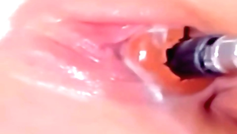 Indian woman with a nice booty sucks and rubs her cock