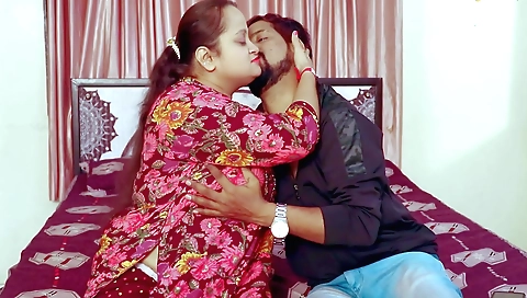 Indian mature plays with big boobs and ass with big cock