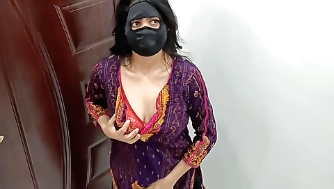 Big tits brunette changes her clothes to make herself sexy