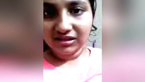 Sexy beauty shows her boobs in a homemade solo video