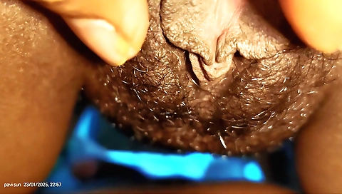 Indian hairy bhabi gets her pussy fucked with passion