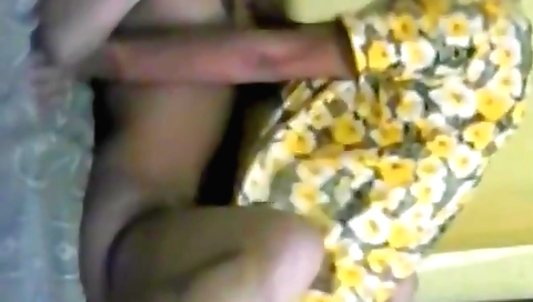 Hidden cam amateur indian brunette shows off her boobs
