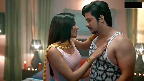 Indian hottie with sexy body shows off lovely body