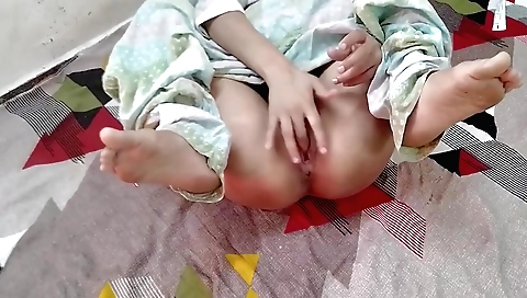 Indian stepsister is doing all in her best to please her stepbrother