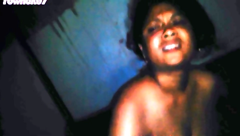 Amateur indian babe with nice body takes sex in front of camera