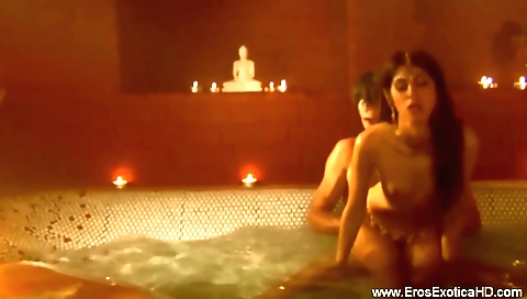 Sexy brunette with a sexy ass and sexy tits doing a big ass job