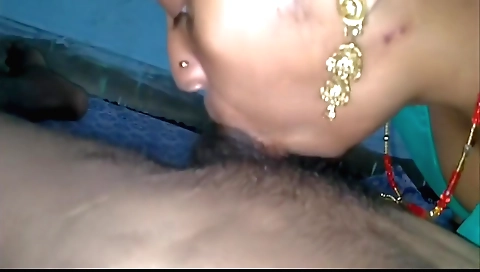 Amature girl sucking a dick with her dildo on camera