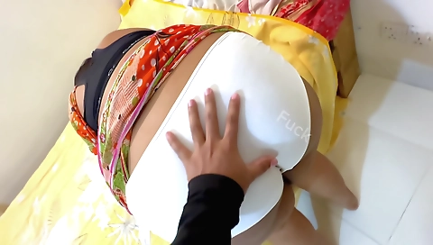 Amateur tamil sasu maa ko gand chod dala damad jai ne
