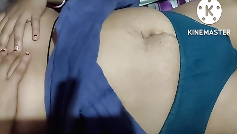 Indian girl is getting her tight pussy and boobs pumped