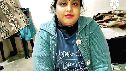 Indian teen with big ass and natural boobs having sex